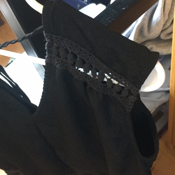 Black soft shirt - Picture 2 of 3